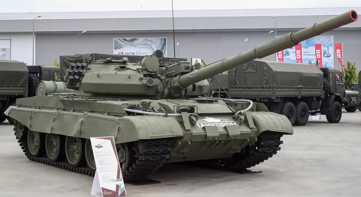London: Rossiya 60 yil oldingi tanklardan foydalanişga majbur bölyapti