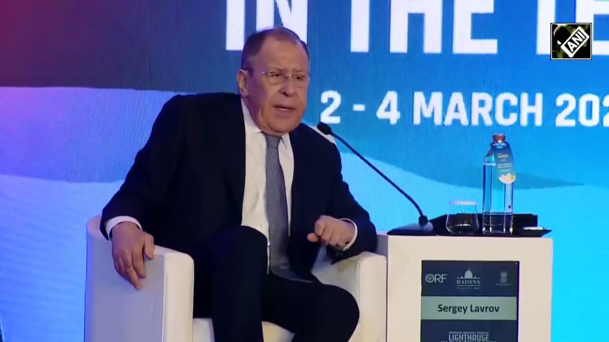 Сергей Лавров выступил на конференции в Дели. Его слова встретили смехом