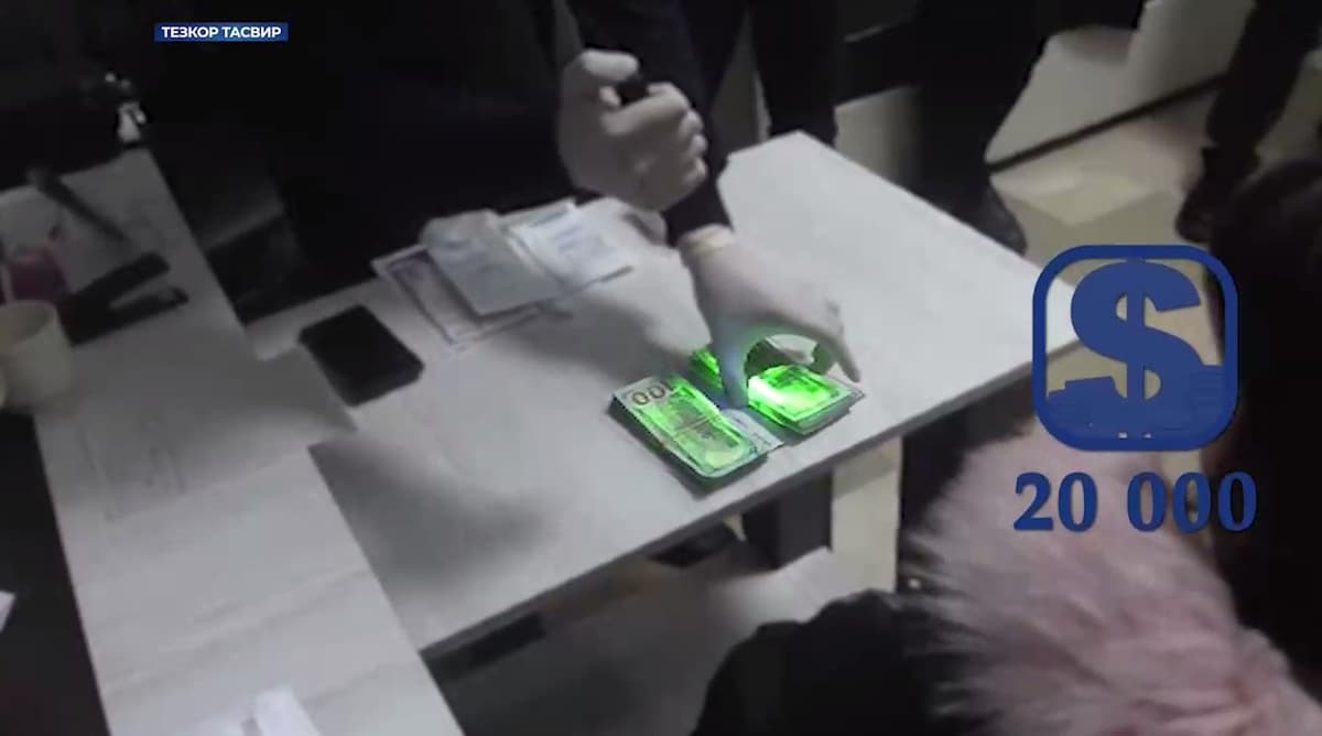 Sirdaryoda 5 gektar yerni 40 ming dollarga sotmoqchi bo‘lgan qishloq xo‘jaligi bo‘limi xodimi ushlandi
