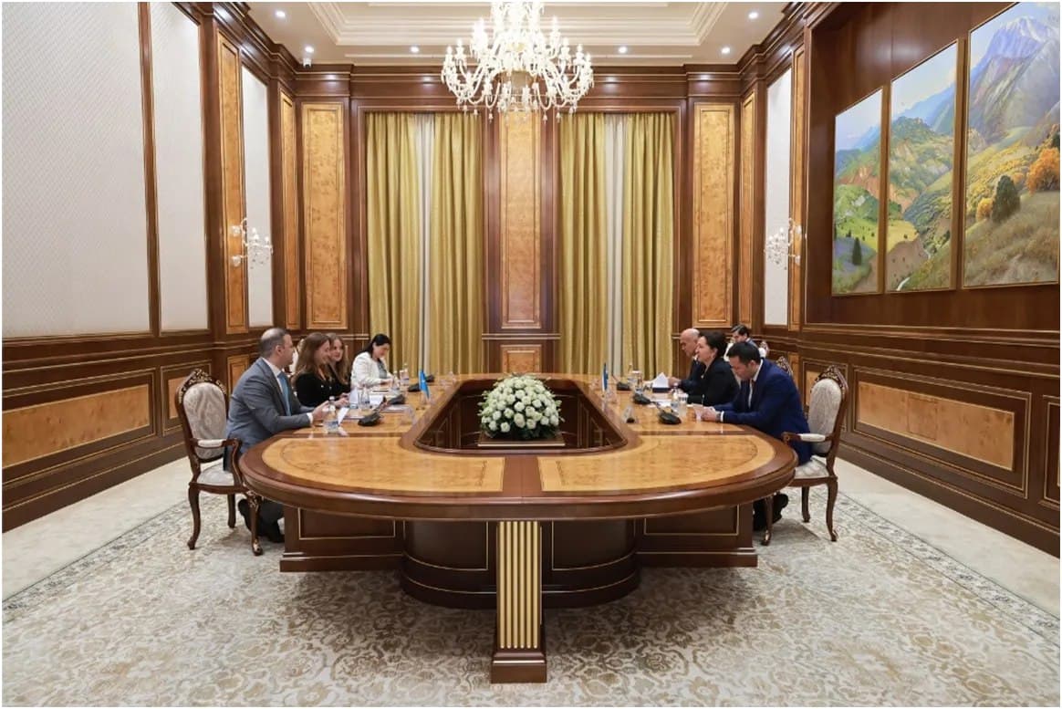 Tanzila Narbayeva receives UNICEF regional director for Europe and Central Asia