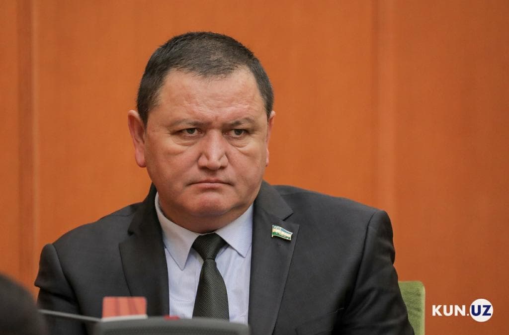 Shuhrat G‘aniyev kooperativga birlashgan xorazmlik fermerlarni “o‘yinchi”ga chiqardi