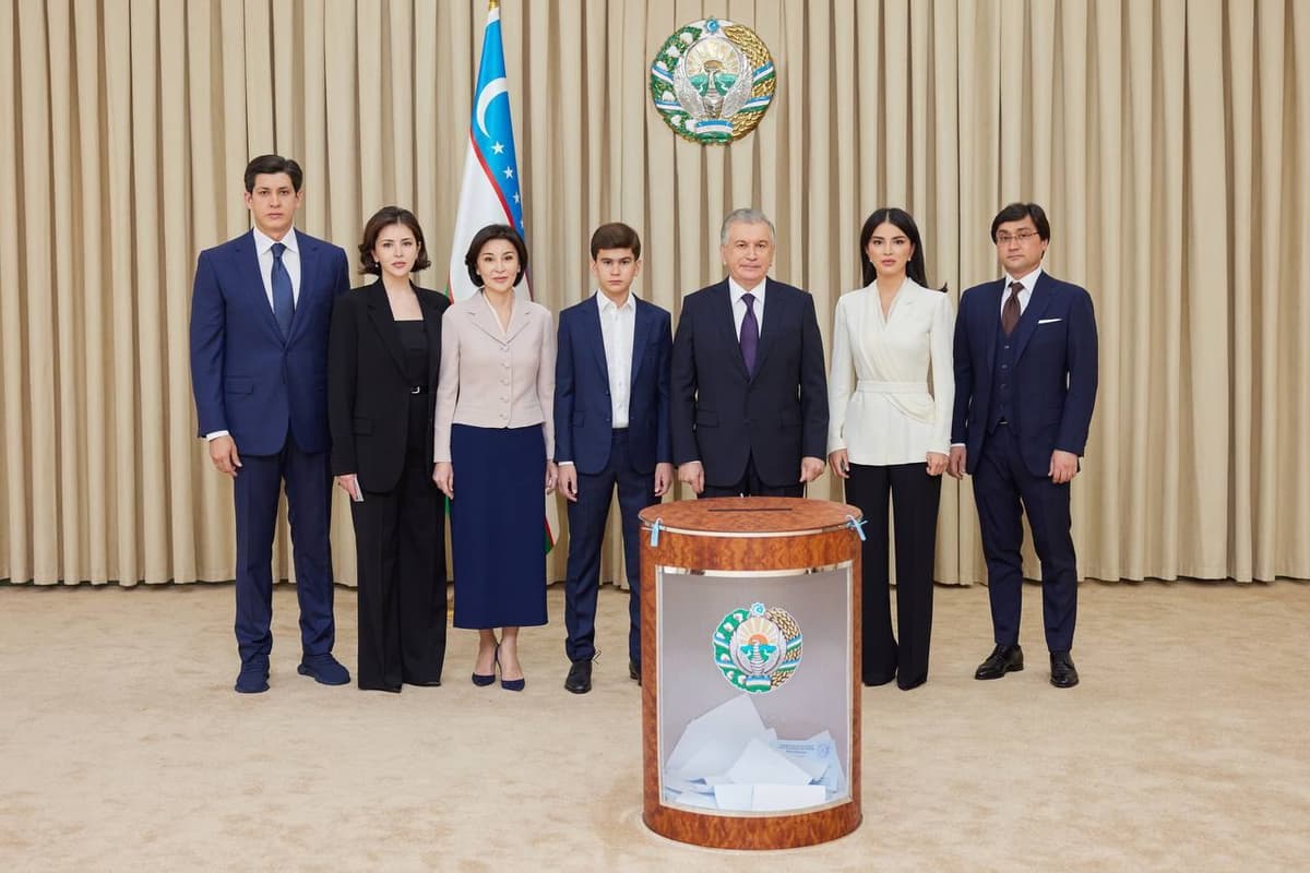Foto: Shavkat Mirziyoyev referendumda ovoz berdi