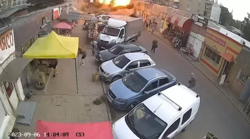 NYT: Konstantinovkadagi bozorda ukrainlar raketasi portlagan