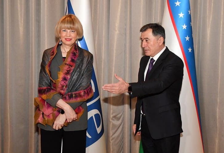 Vladimir Norov YeXHT boş kotibi bilan uçraşdi