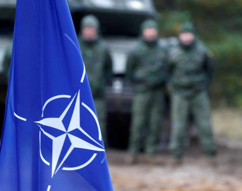 NATO alyans a’zolarini harbiy qurol işlab çiqarişni köpaytirişga çaqirdi
