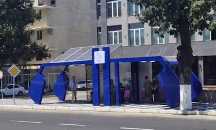 В Ташкенте появилась солнечная автобусная остановка