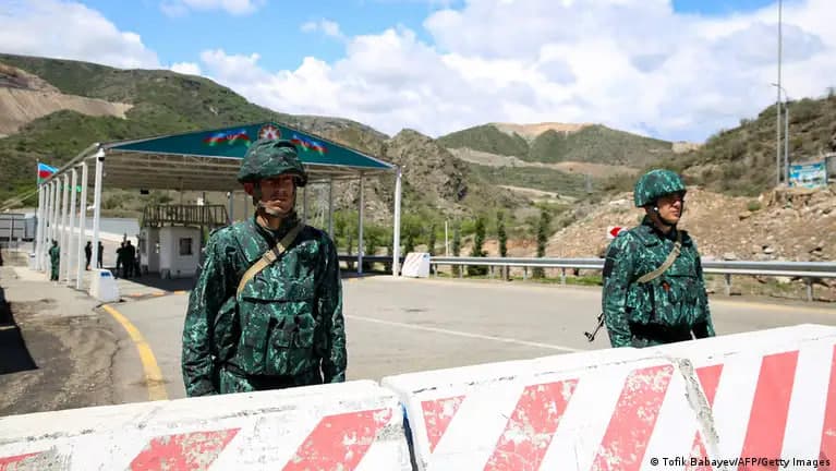 Боку: Россия Қорабоғ бўйича ўз мажбуриятларини тўлиқ бажаргани йўқ