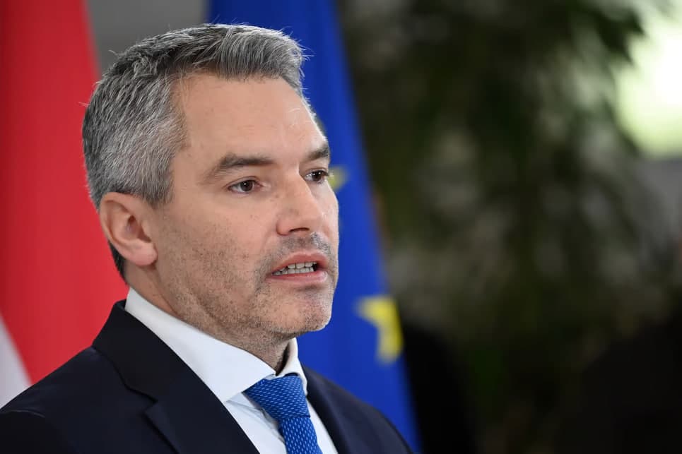 Avstriya YeI darajasida Ukraina uchun xavfsizlik kafolatlariga qarshi chiqdi