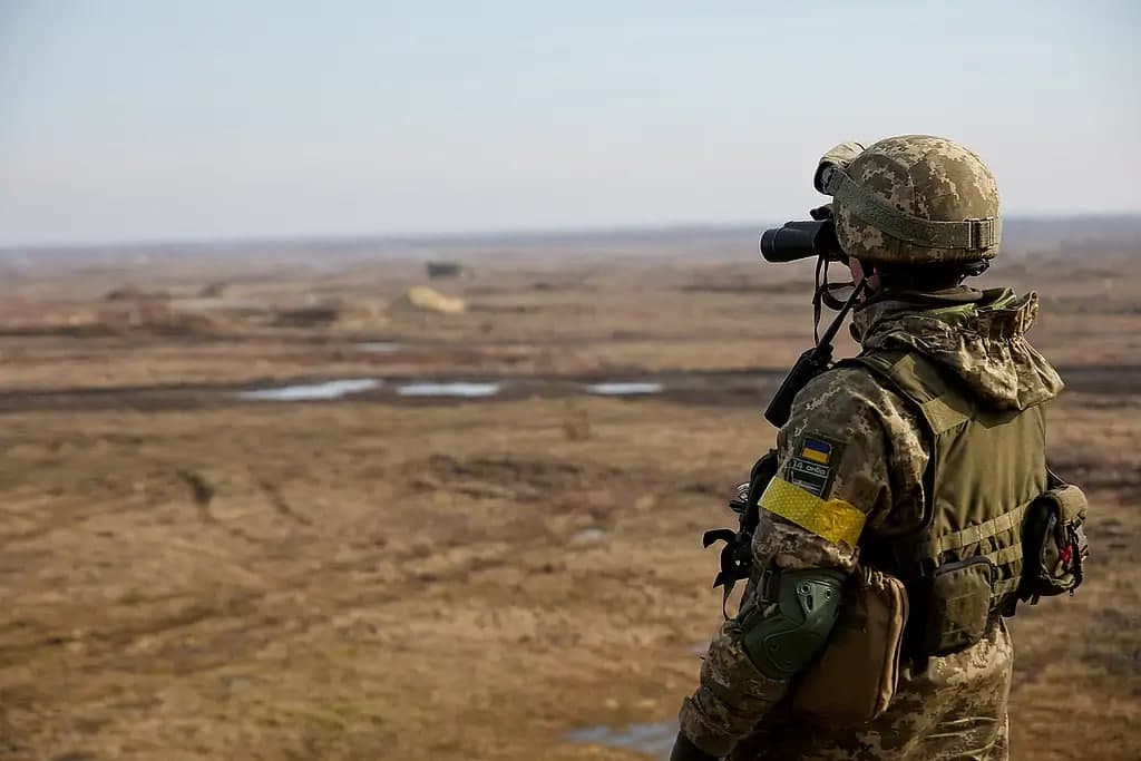 Основатель полка «Азов» прокомментировал побег российских военнослужащих под Бахмутом