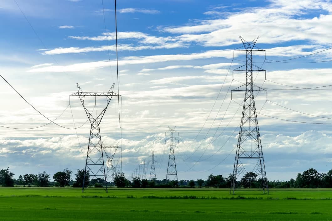 Özbekiston Qirğizistonga qişda uşlab qolingan elektr energiyasini qaytarişni boşladi