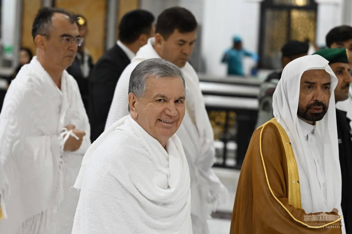 Shavkat Mirziyoyev Umra amallarini bajardi