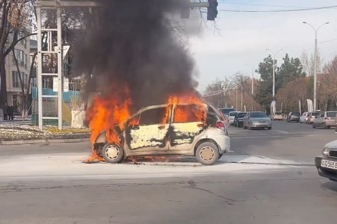 Видео: Тошкентда Matiz ёниб кетди