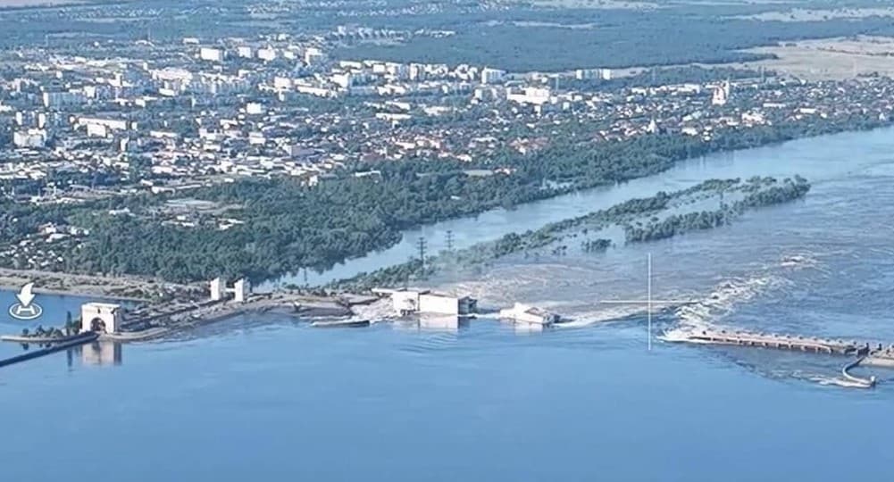 В Кремле отреагировали на подрыв Каховской ГЭС