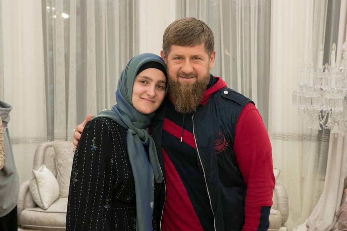 Ramzan Qodirovning to‘ng‘ich qizi Checheniston bosh vaziri o‘rinbosari etib tayinlandi