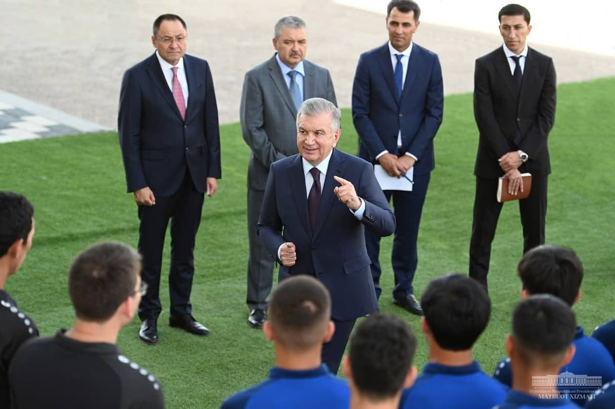 Şavkat Mirziyoyev: «Özbekistonda futbol – eng sevimli sport turi. Har 10 kişidan 9 nafari uning muxlisi desa böladi»