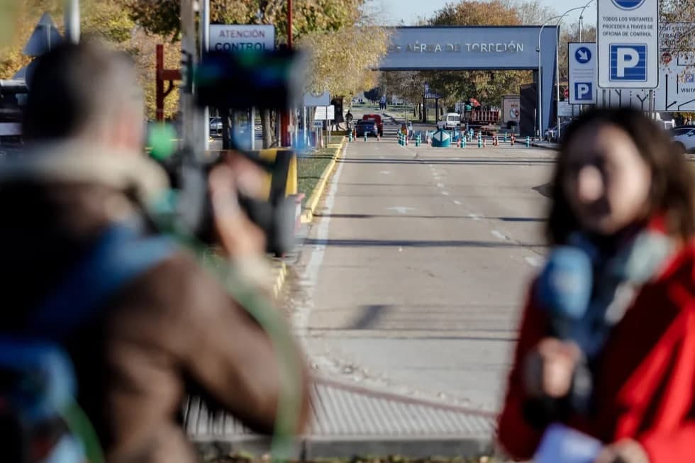 Ispaniyada qator idoralarga bomba jönatildi. Ukraina elçixonasida portlaş yuz bergan