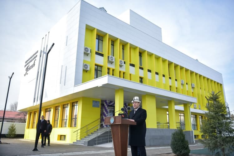 Qirg‘iziston sobiq prezidenti qasrida bolalar reabilitatsiya markazi ochildi