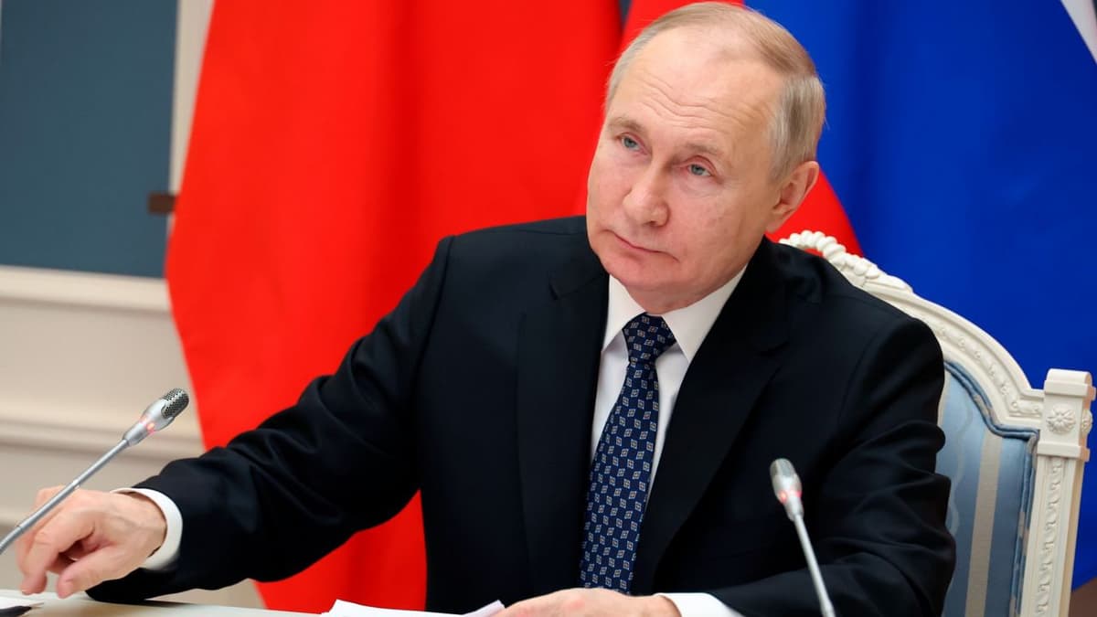 Putin Ukrainadagi muvaffaqiyatsizlik tufayli özini elitasidan ajratib qöydi - WP