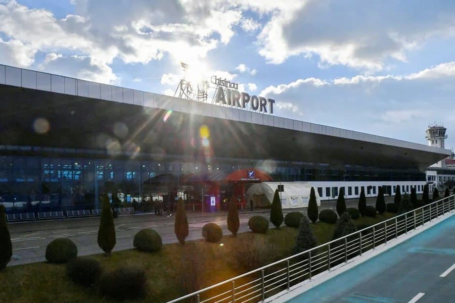 Kishinyov aeroportida yo‘lovchilardan biri o‘qotar quroldan o‘t ochdi - u «Vagner» jangarisi bo‘lishi mumkin