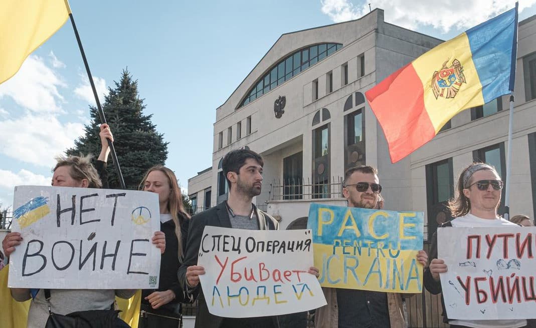 Moldova TIV RF elçisini Rossiya raketasi uçib ötgani tufayli çaqirtirdi