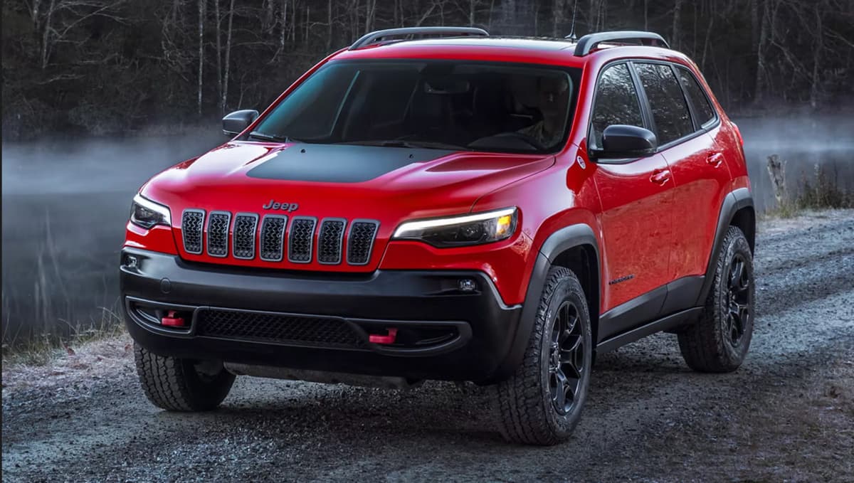 Cherokee’dan Camry’gacha – iste’foga chiqishi kutilayotgan “temir tulporlar”