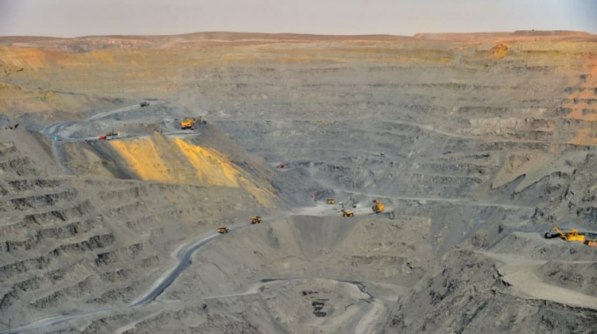 Azerbaijani company to participate in prospecting gold mines in Uzbekistan