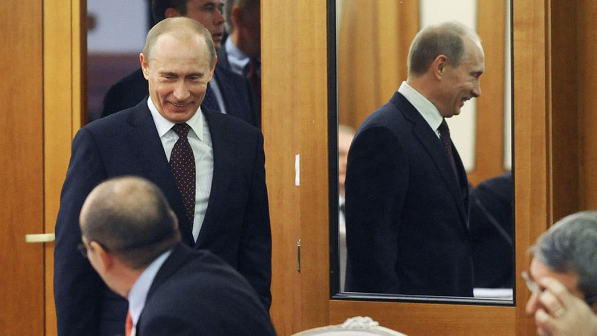 В Кремле высказались о двойниках и бункерах Путина