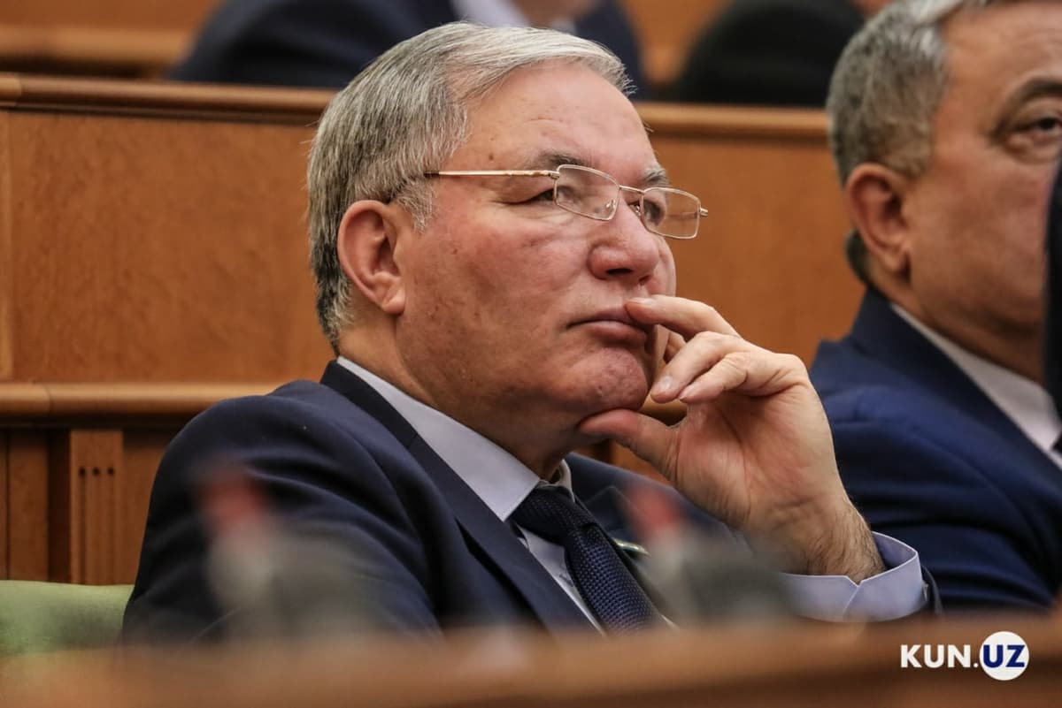 Сенаторские полномочия Фархода Эрманова досрочно прекращены