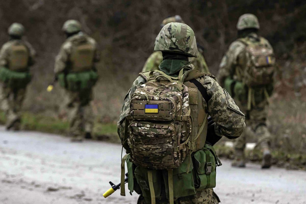 Ukraina quruqlikdagi qo‘shinlari qo‘mondoni Baxmutga hujum boshlanishini ma’lum qildi
