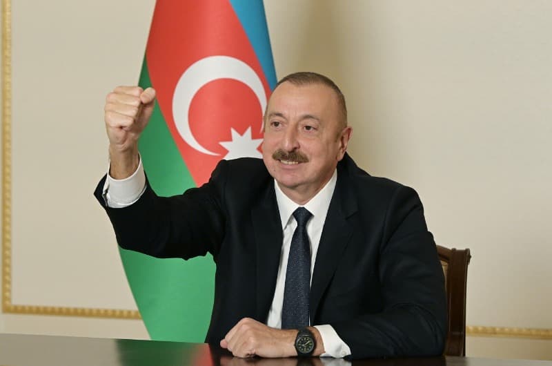 Ozarboyjon o‘z suverenitetini tikladi - Ilhom Aliyev