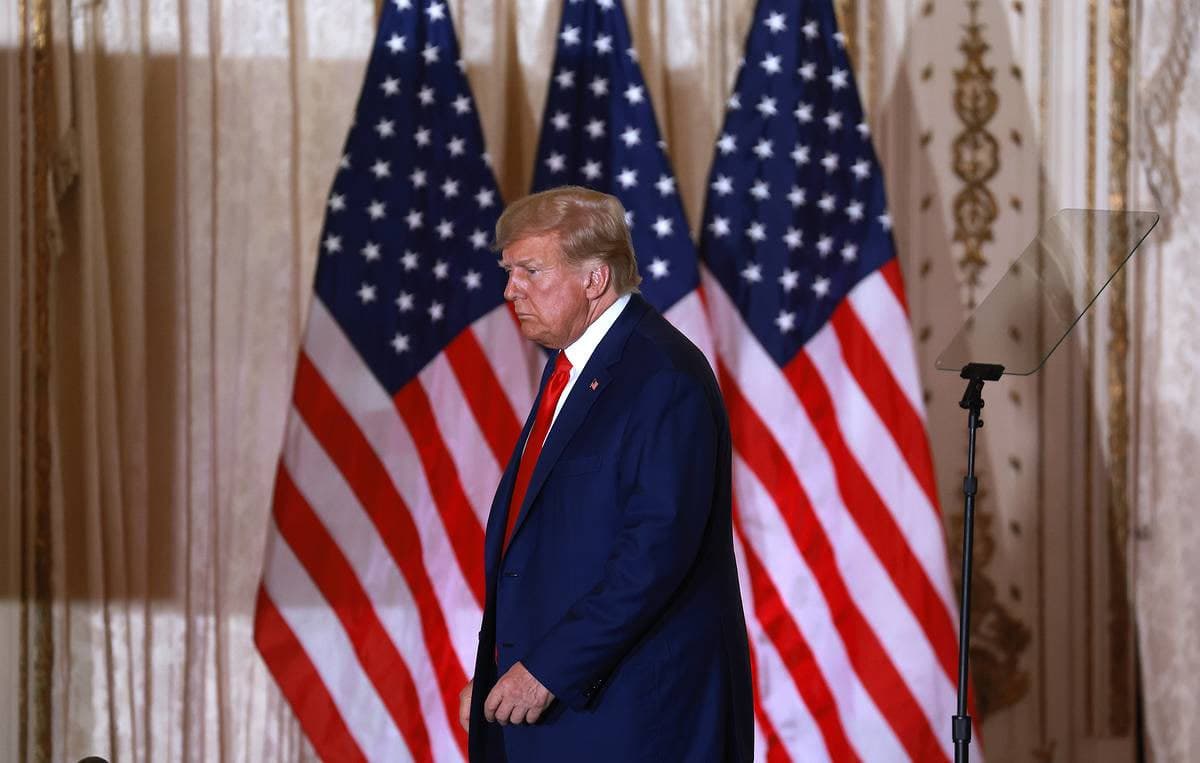 Дональд Трамп обвинен в заговоре с целью обмана США и попытке остаться у власти