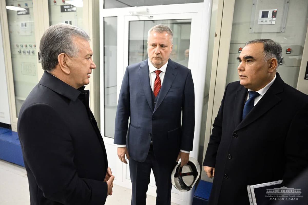 Prezident Buxorodagi zamonaviy issiqlik elektr stansiyasini borib ko‘rdi