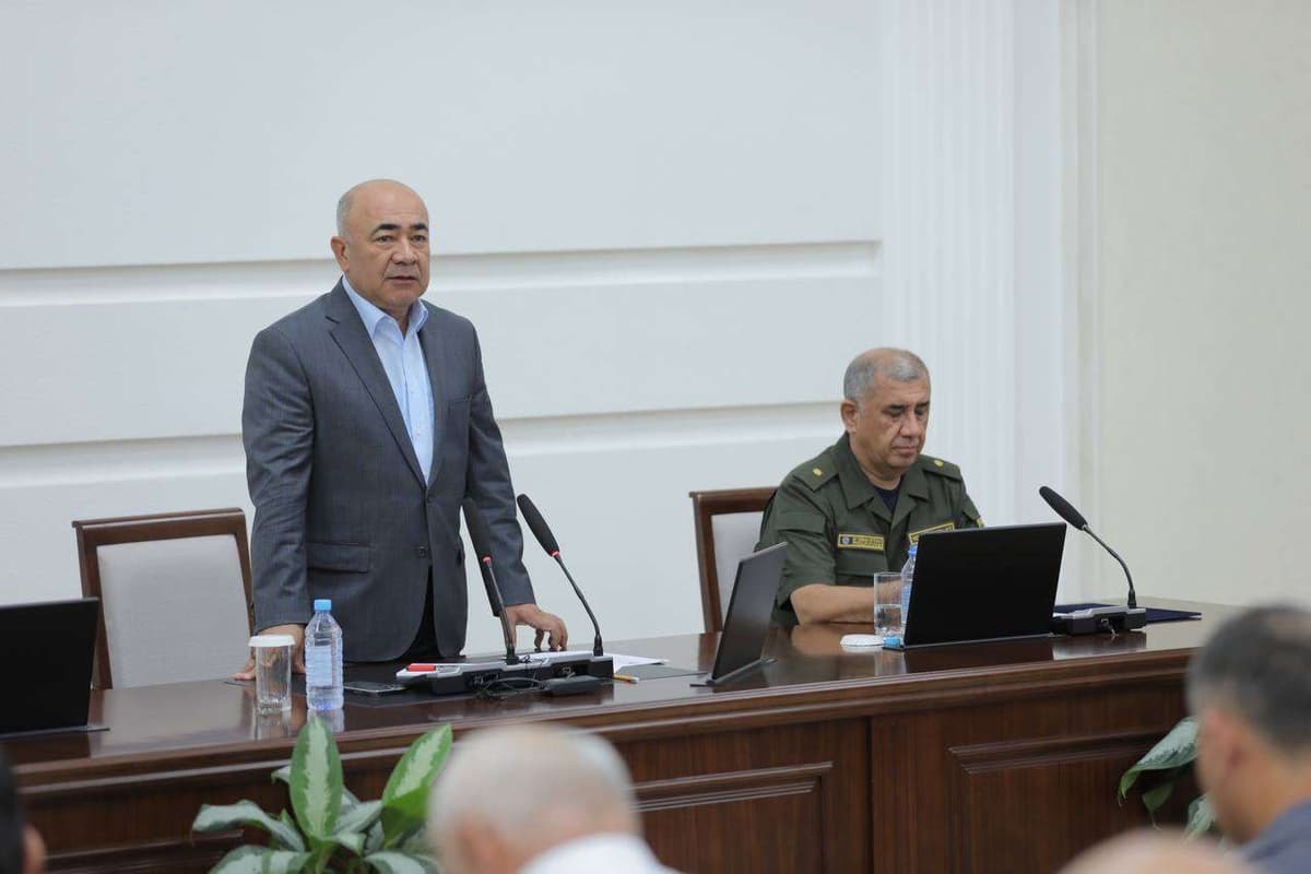 Два районных хокима в Ташкентской области написали заявления об увольнении