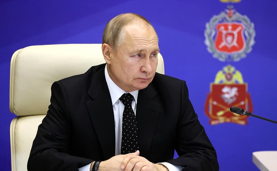 Putin Ukrainadagi harbiy amaliyotlar hududiga bordi