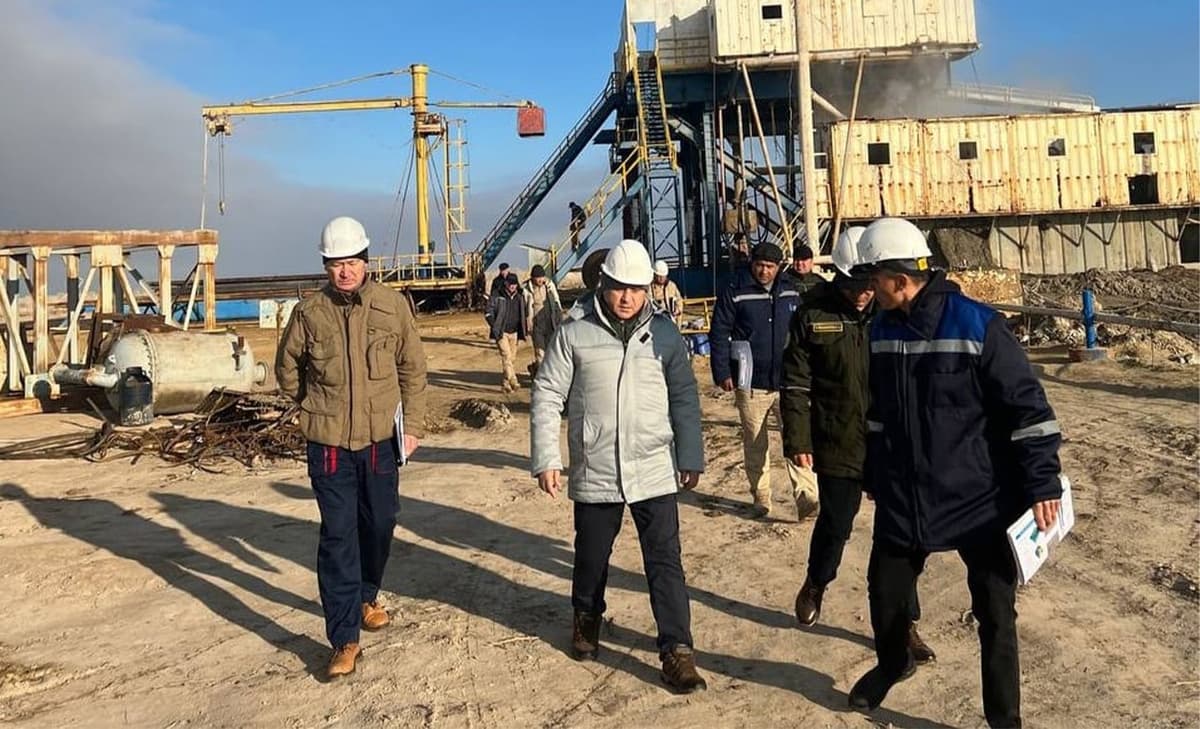 “O‘zbekneftgaz”: “Ishchi guruh” a’zolari tomonidan Ustyurt regionidagi yangi maydonlarda uglevodorodlar zaxirasini oshirish hamda tabiiy gaz qazib chiqarilishi holati o‘rganildi