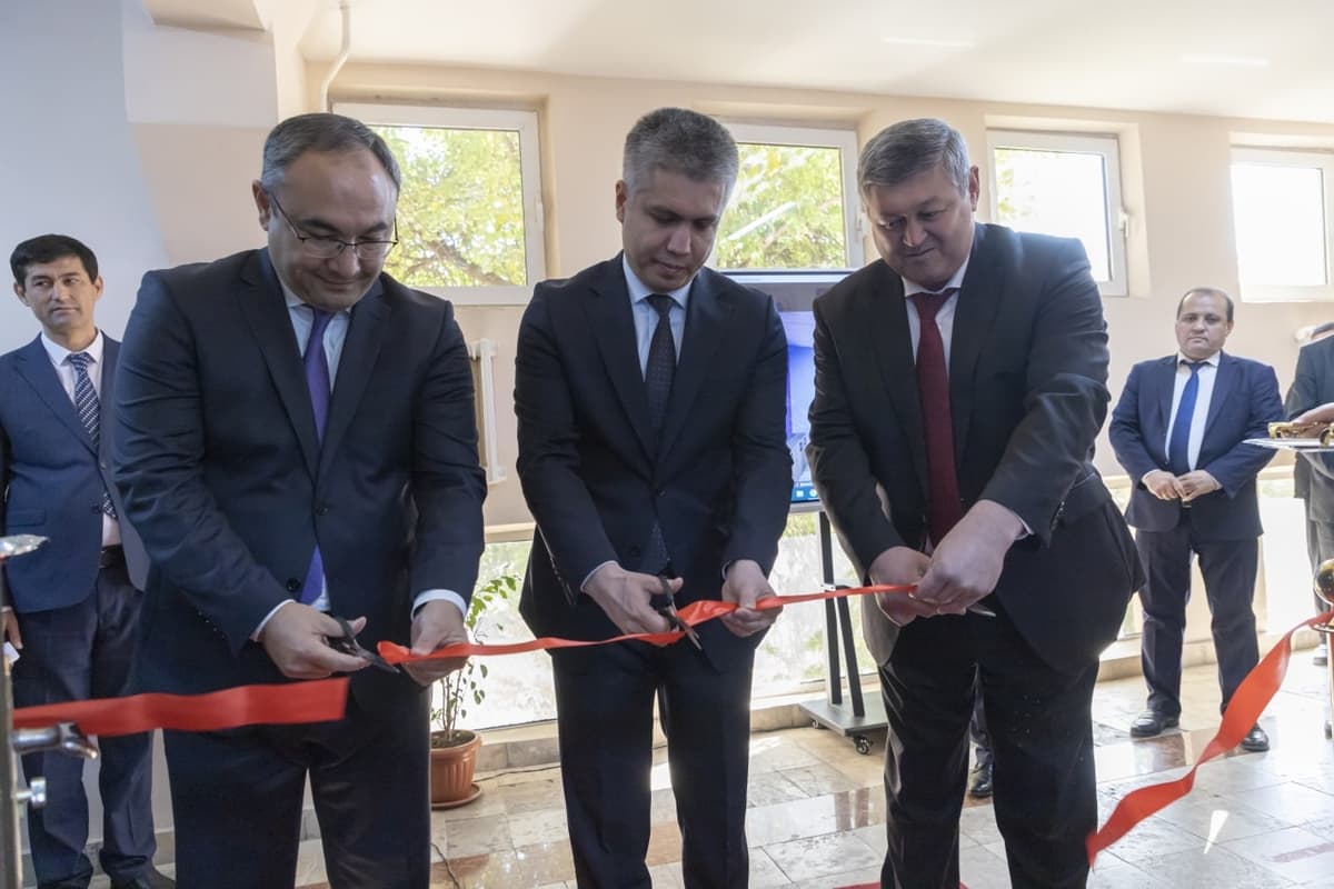 “Hududiy elektr tarmoqlari” AJ tomonidan talabalar uçun zamonaviy öquv markazi foydalanişga topşirildi