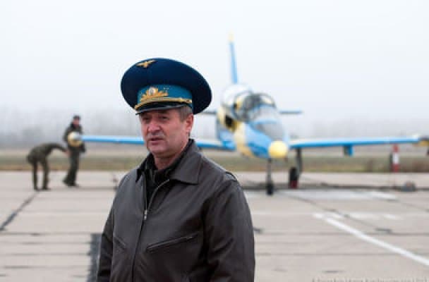 Порошенко Украина Ҳарбий-ҳаво кучлари бош қўмондонини лавозимидан бўшатди