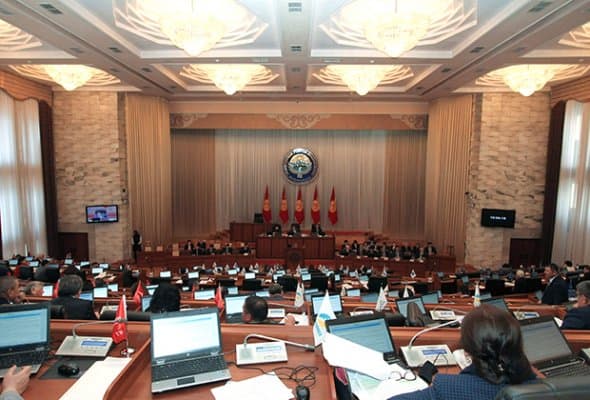 Qirg‘iziston parlamentiga spiker saylanadi