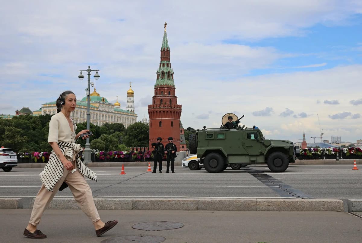 «Ўзларига қайтаётган уруш реаллиги» – Россия яна дронлар ҳужумига учради